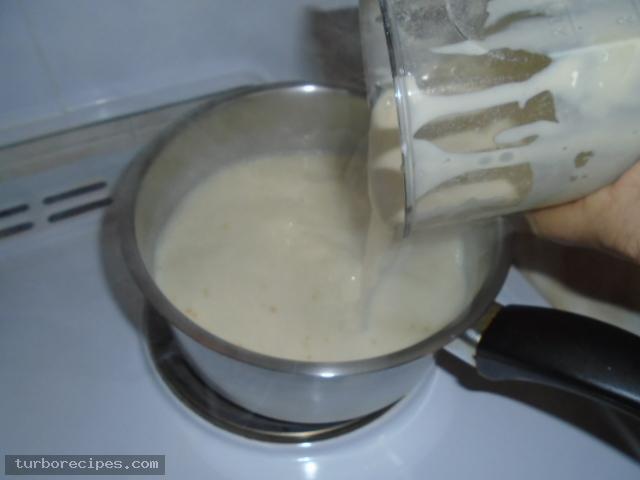 Νηστίσιμη μπεσαμέλ με γάλα σόγιας - Βήμα 6