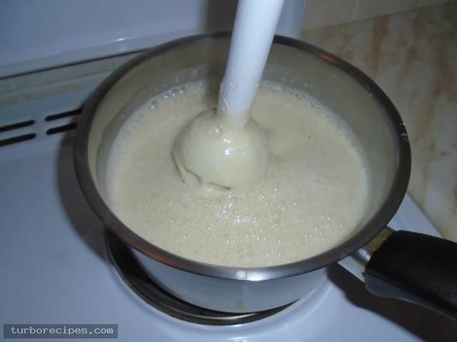 Νηστίσιμη μπεσαμέλ με γάλα σόγιας - Βήμα 7