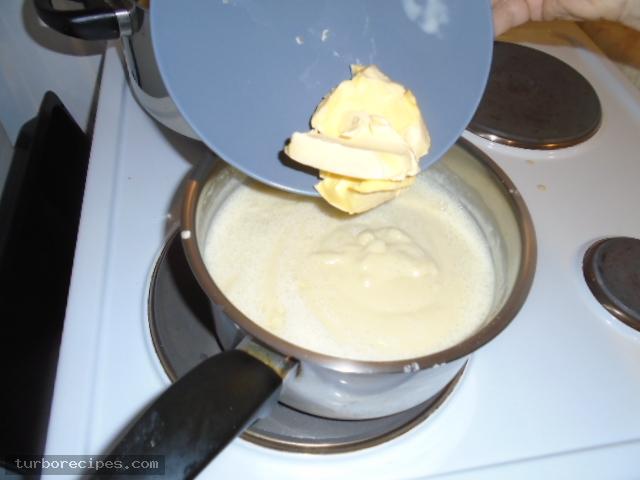 Νηστίσιμη μπεσαμέλ με γάλα σόγιας - Βήμα 8