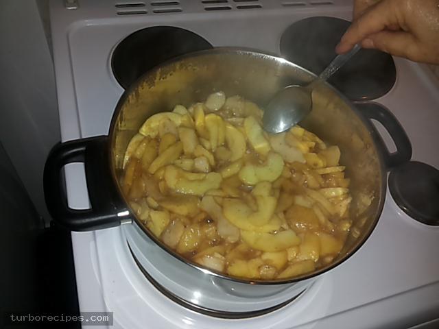 Χωριάτικη μηλόπιτα - Βήμα 10