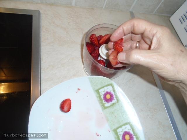 Σάλτσα φράουλας - Βήμα 2