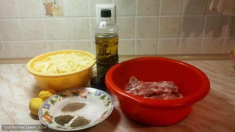 Χοιρινές μπριζόλες στο τηγάνι και ψητά πατατάκια στο γκριλ - Υλικά συνταγής